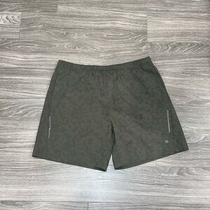 Etoic running shorts. Size L. NWOT
